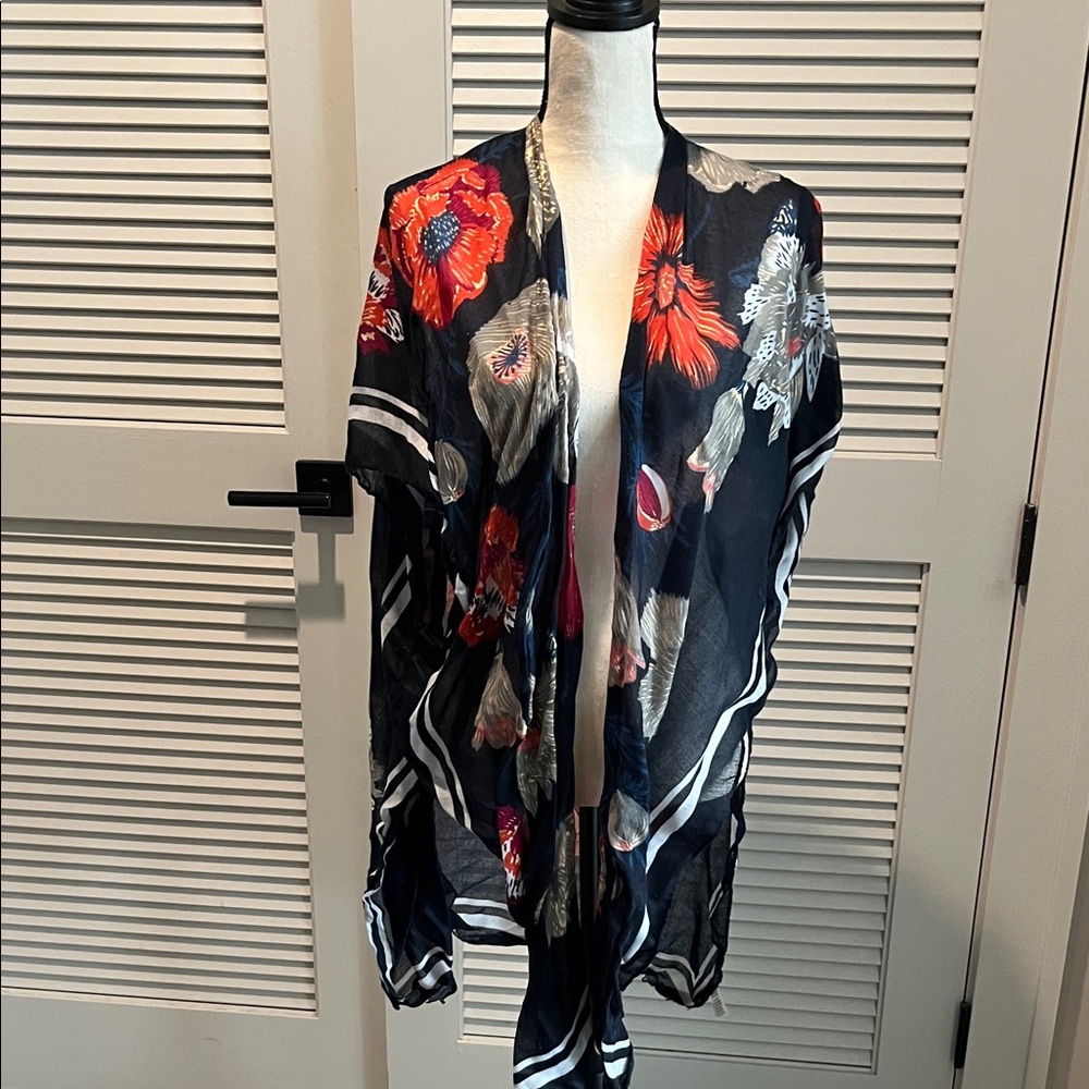 Woven Heart Floral Kimono Top - Black and Red